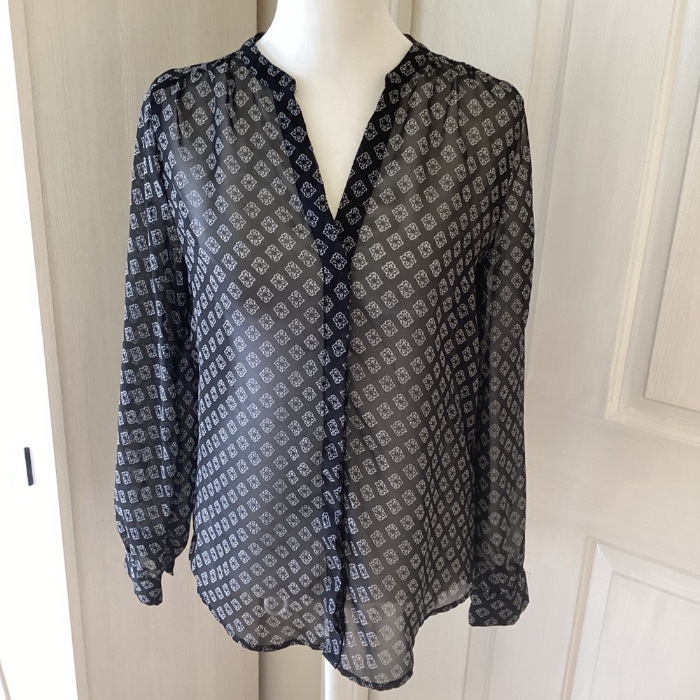 Old Navy Black and White Semi Sheer  Women's Top Sz XS